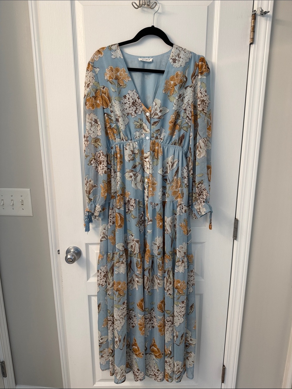 Storia Light Blue Floral Maxi Dress (Maternity/bump-friendly)